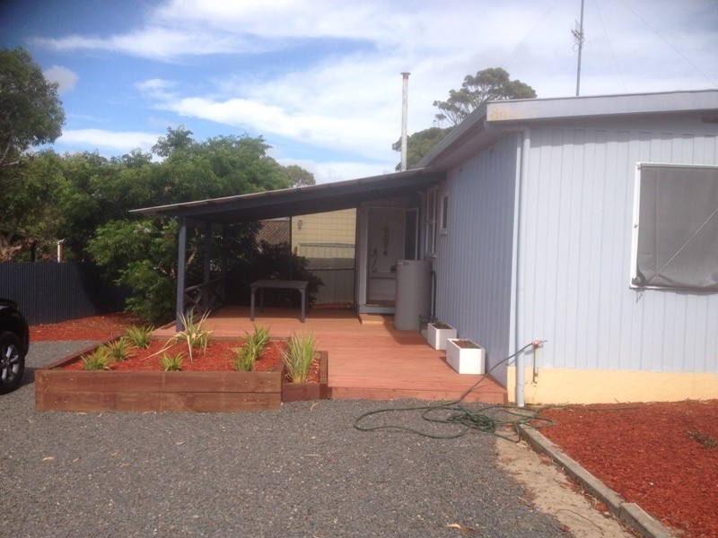 55 Pine Ave, Victor Harbor SA 5211