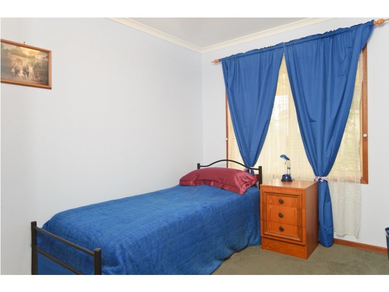 8 Dolphin Ave, Encounter Bay SA 5211