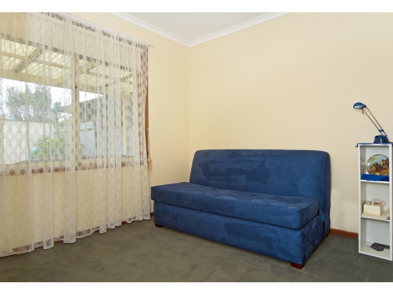 8 Dolphin Ave, Encounter Bay SA 5211