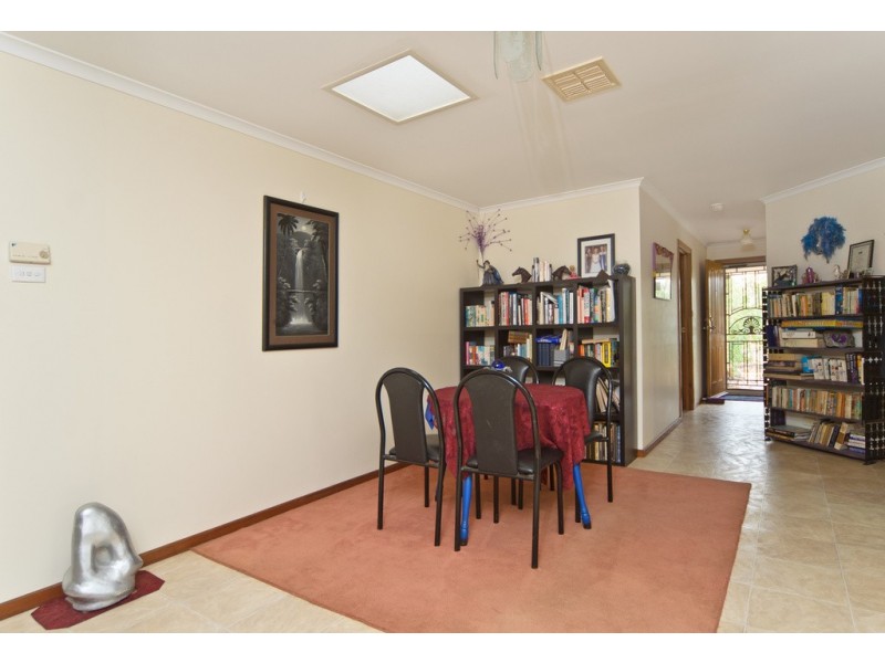 8 Dolphin Ave, Encounter Bay SA 5211