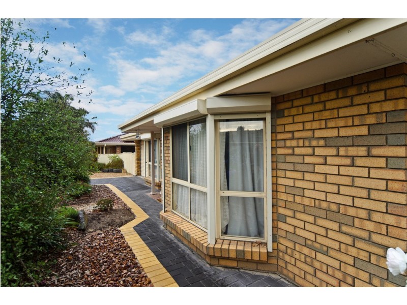 8 Dolphin Ave, Encounter Bay SA 5211