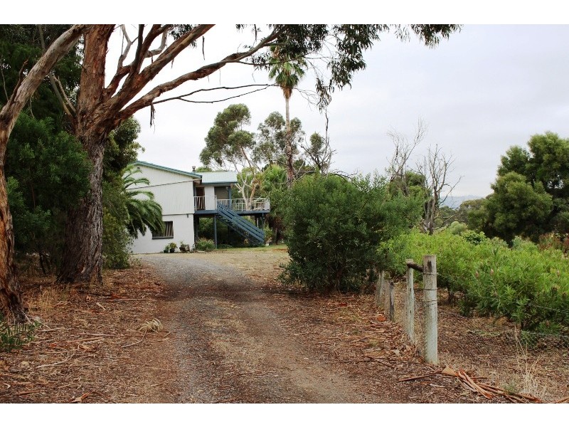 137 Waggon Road, Victor Harbor SA 5211