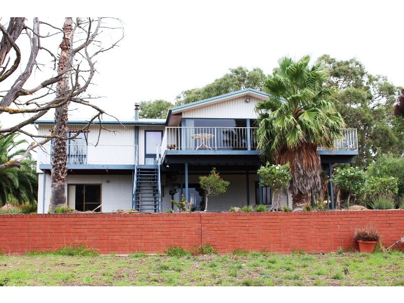 137 Waggon Road, Victor Harbor SA 5211