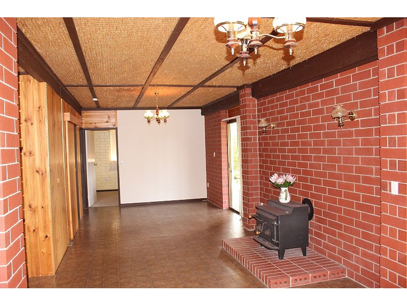 137 Waggon Road, Victor Harbor SA 5211