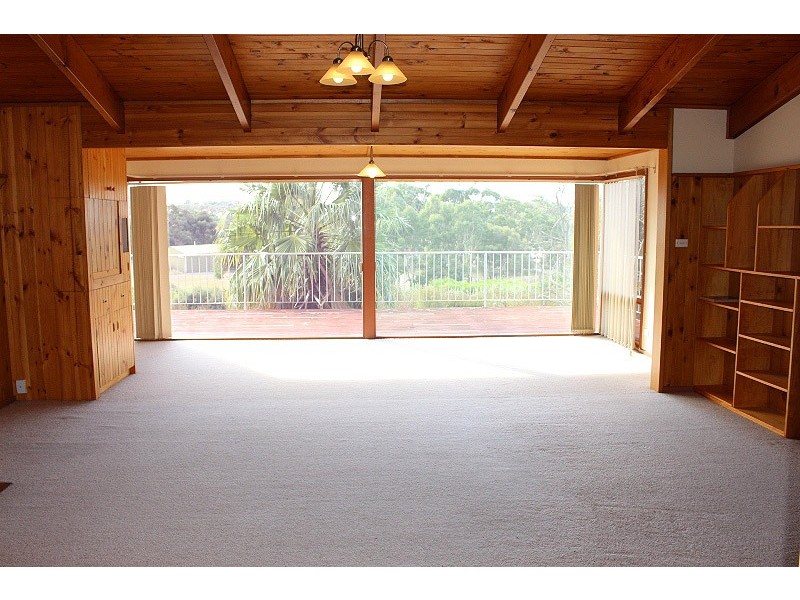 137 Waggon Road, Victor Harbor SA 5211