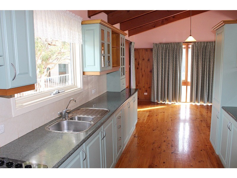 137 Waggon Road, Victor Harbor SA 5211