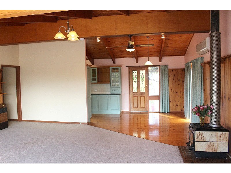 137 Waggon Road, Victor Harbor SA 5211