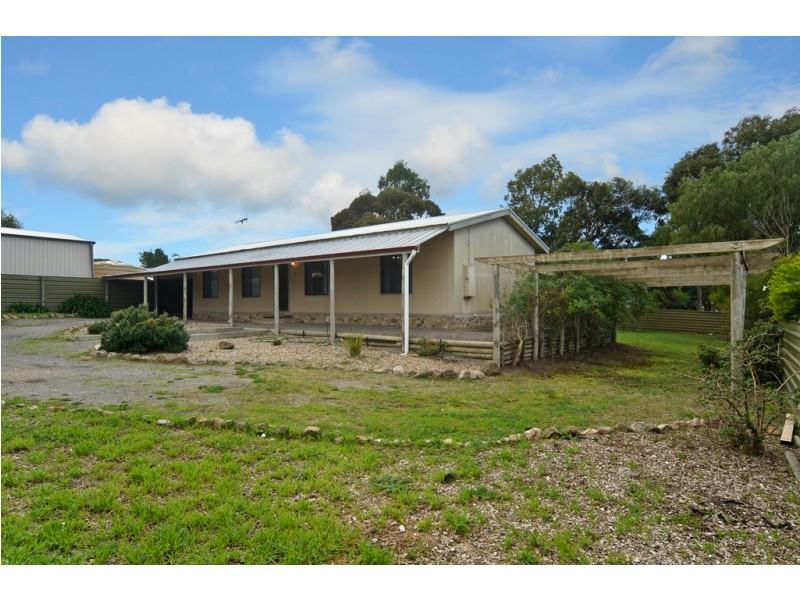 8 Slater Avenue, Mount Compass SA 5210