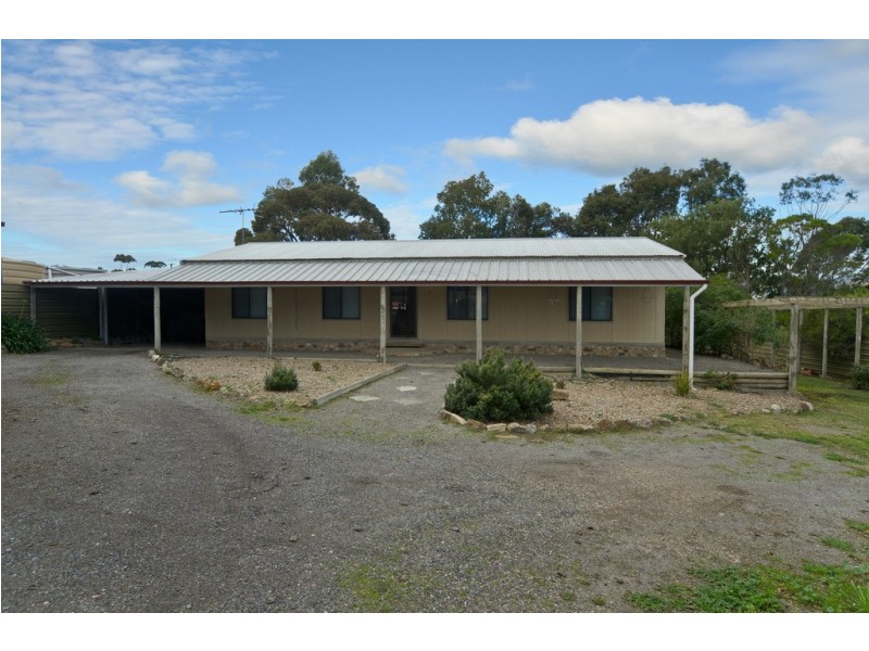 8 Slater Avenue, Mount Compass SA 5210