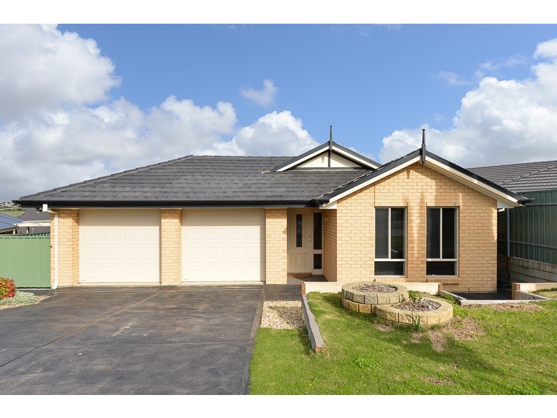 13 Tripp Street, Encounter Bay SA 5211