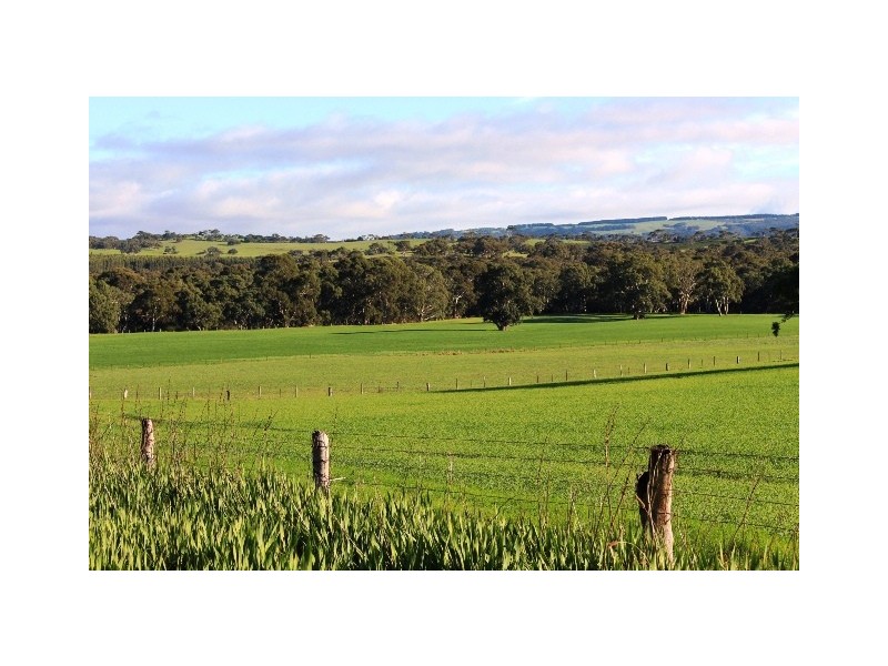 2 and 3 Glen Road, Victor Harbor SA 5211