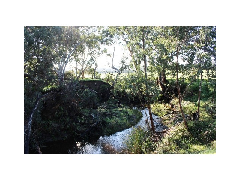 2 and 3 Glen Road, Victor Harbor SA 5211