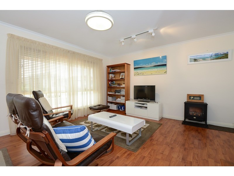 6 Edward Street, Encounter Bay SA 5211