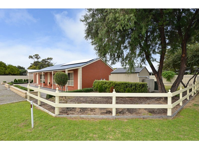 6 Edward Street, Encounter Bay SA 5211