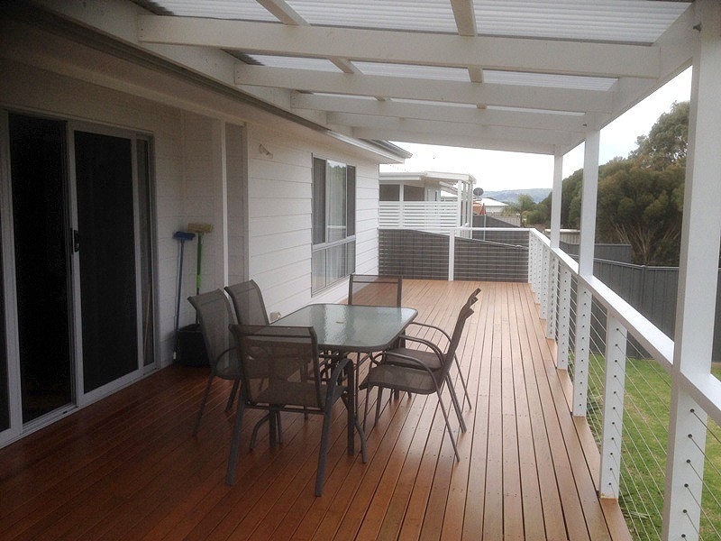 14 Stone Hutt Cct, Encounter Bay SA 5211