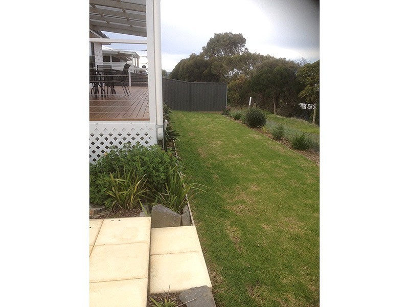 14 Stone Hutt Cct, Encounter Bay SA 5211