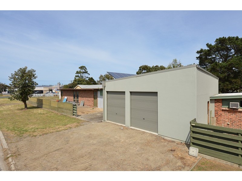 6 Meyer Street, Victor Harbor SA 5211