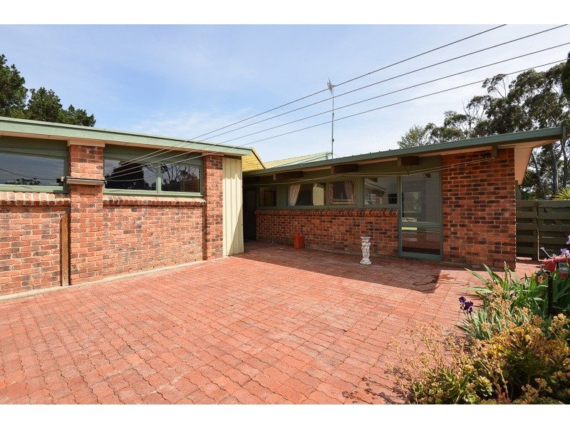 6 Meyer Street, Victor Harbor SA 5211