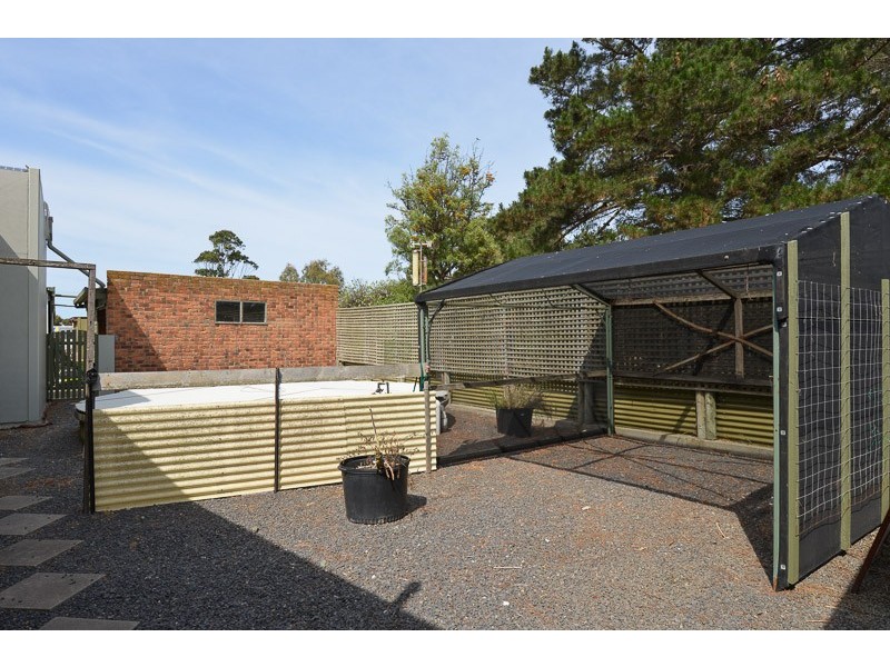 6 Meyer Street, Victor Harbor SA 5211