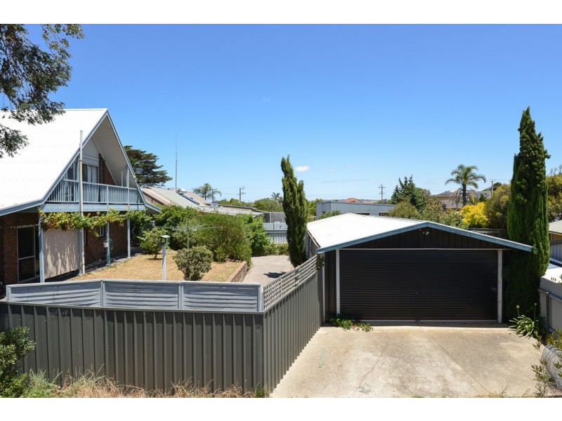 33 Dundalk Avenue, Mccracken SA 5211