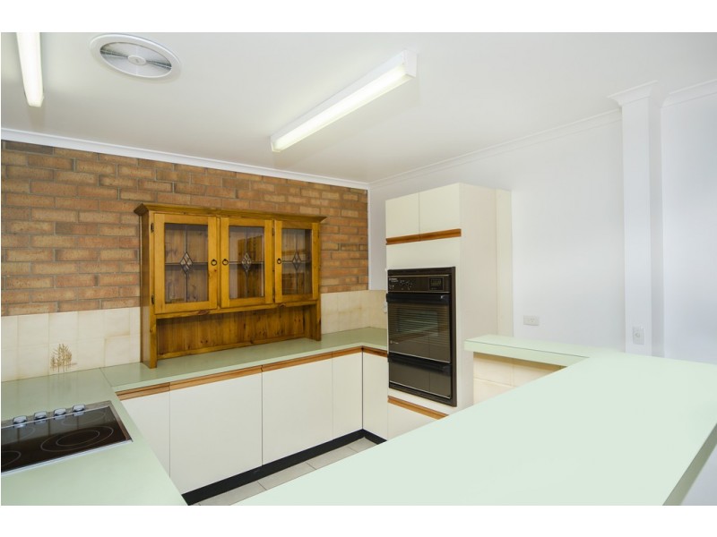 33 Ives Crescent, Mccracken SA 5211