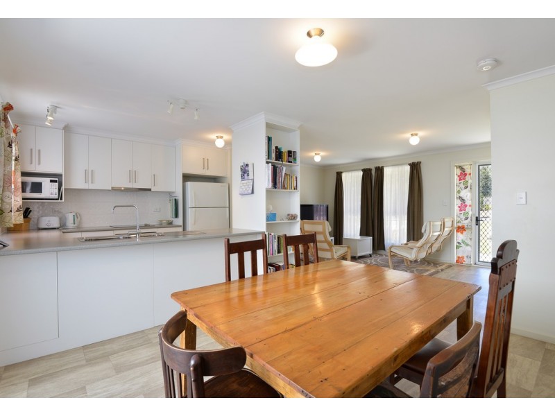 5 The Drive, Mccracken SA 5211