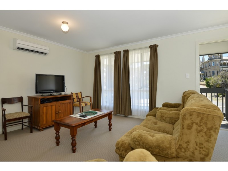 5 The Drive, Mccracken SA 5211