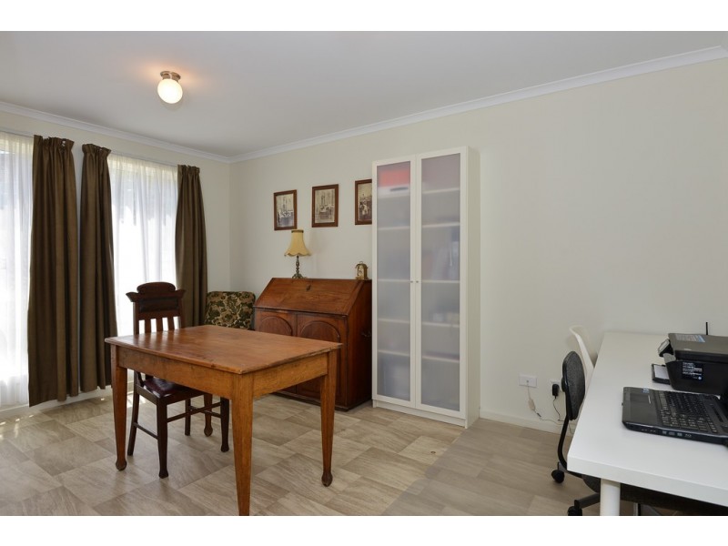 5 The Drive, Mccracken SA 5211