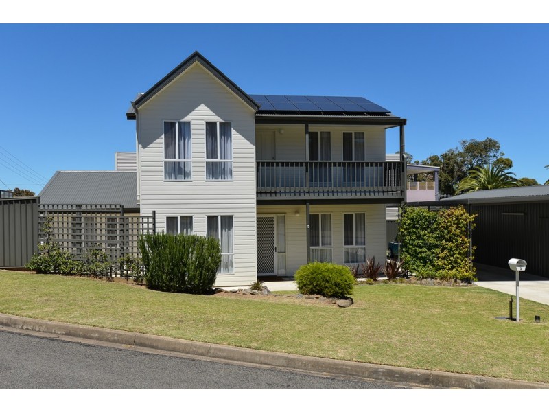 5 The Drive, Mccracken SA 5211