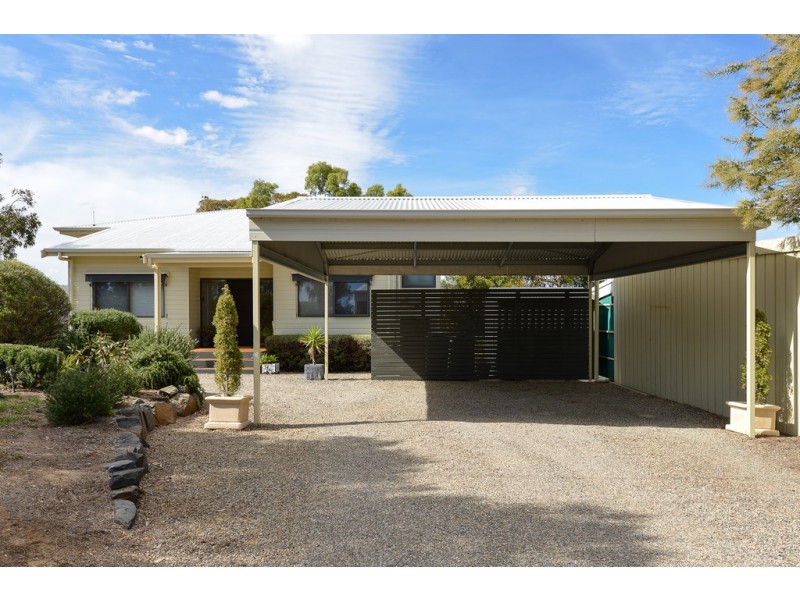 24 Warland Avenue, Victor Harbor SA 5211