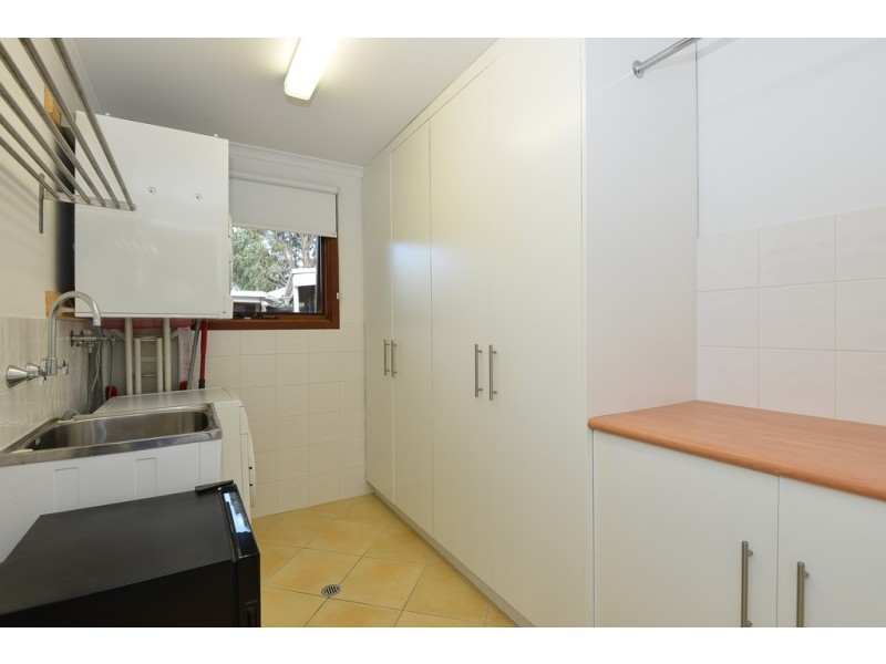 24 Warland Avenue, Victor Harbor SA 5211