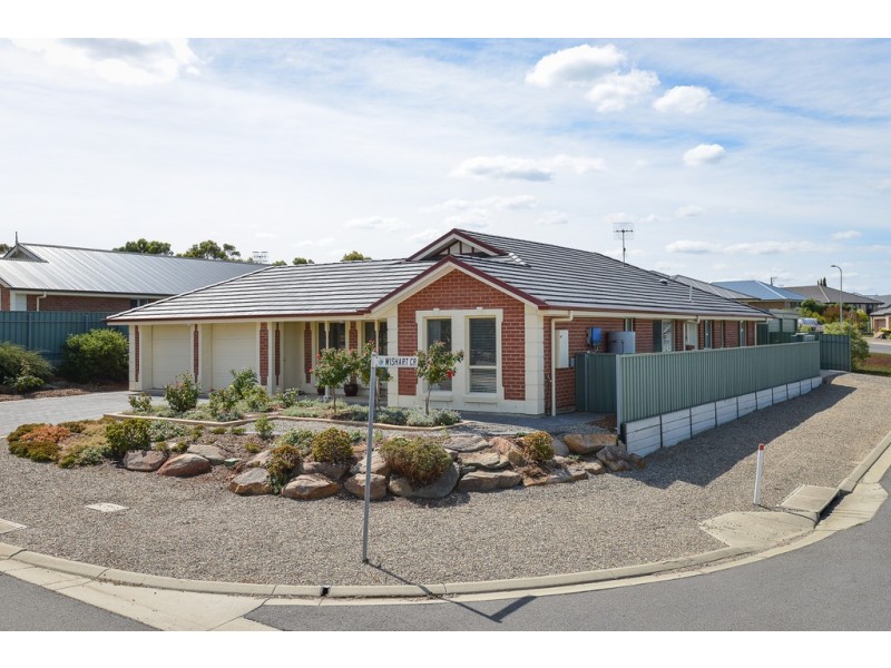 1 Wishart Crescent, Encounter Bay SA 5211