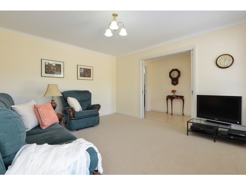 1 Wishart Crescent, Encounter Bay SA 5211