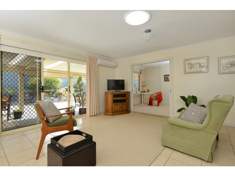 1 Wishart Crescent, Encounter Bay SA 5211