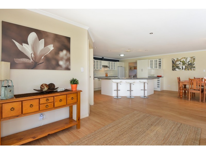 13 Africaine Drive, Mccracken SA 5211