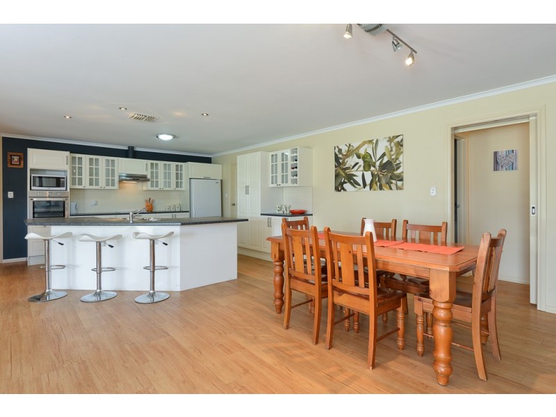 13 Africaine Drive, Mccracken SA 5211