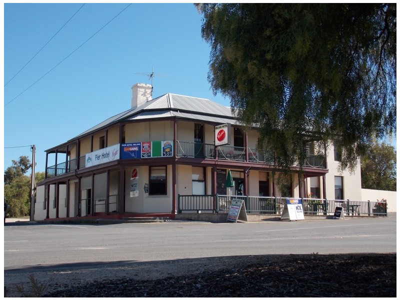 5-7 Rivers Street, Milang SA 5256