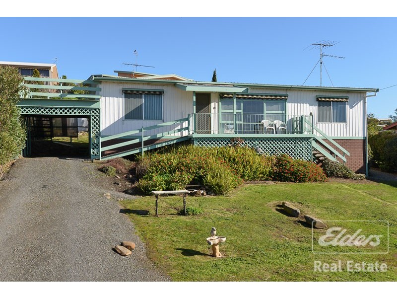 13 Harpoon Avenue, Encounter Bay SA 5211