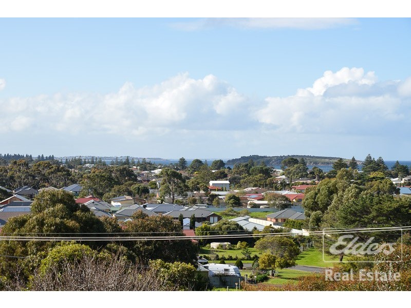 13 Harpoon Avenue, Encounter Bay SA 5211
