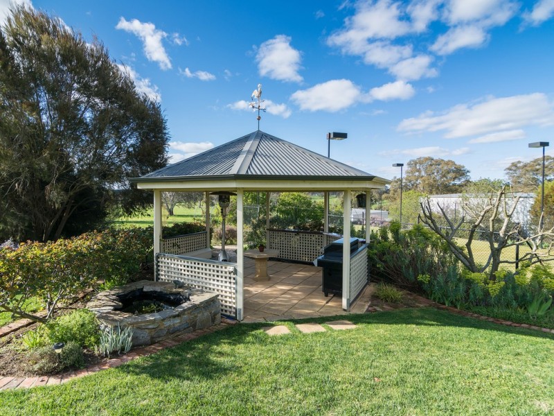 123 Randell Road, Mount Pleasant SA 5235