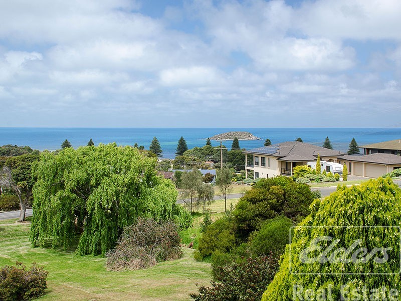 4 Mollien Avenue, Encounter Bay SA 5211