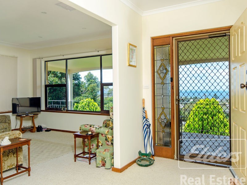 4 Mollien Avenue, Encounter Bay SA 5211