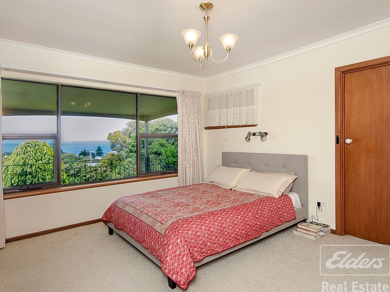 4 Mollien Avenue, Encounter Bay SA 5211