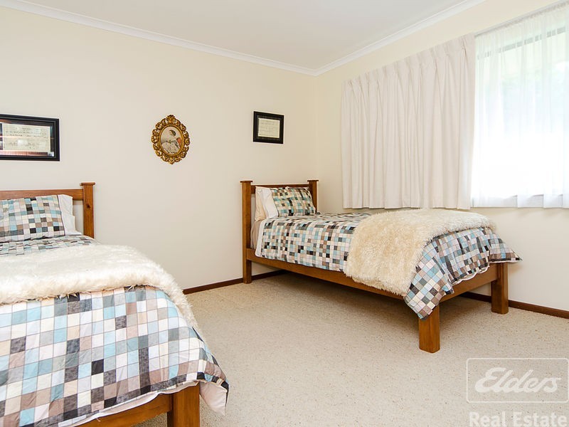 4 Mollien Avenue, Encounter Bay SA 5211