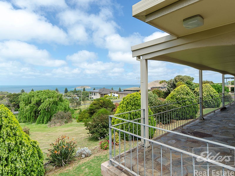 4 Mollien Avenue, Encounter Bay SA 5211