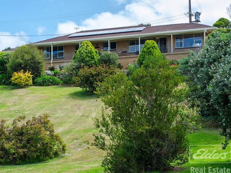 4 Mollien Avenue, Encounter Bay SA 5211