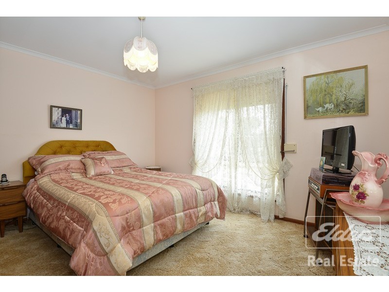 24 WALKER STREET, Hayborough SA 5211