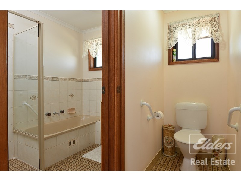 24 WALKER STREET, Hayborough SA 5211