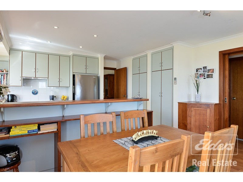 20 Mayflower Court, Encounter Bay SA 5211