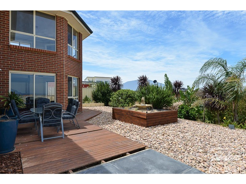 45 Southern Right Crescent, Encounter Bay SA 5211